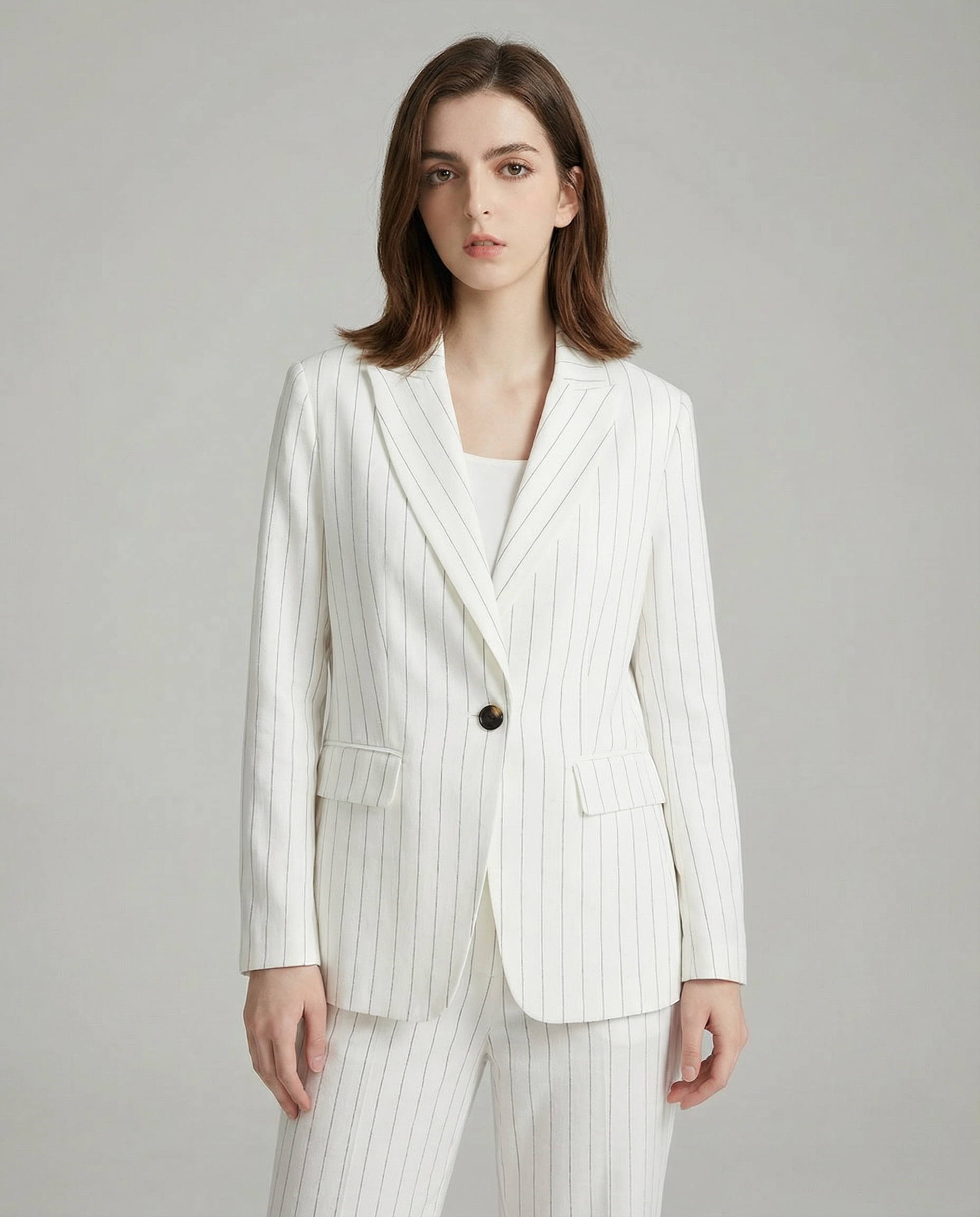 White / L