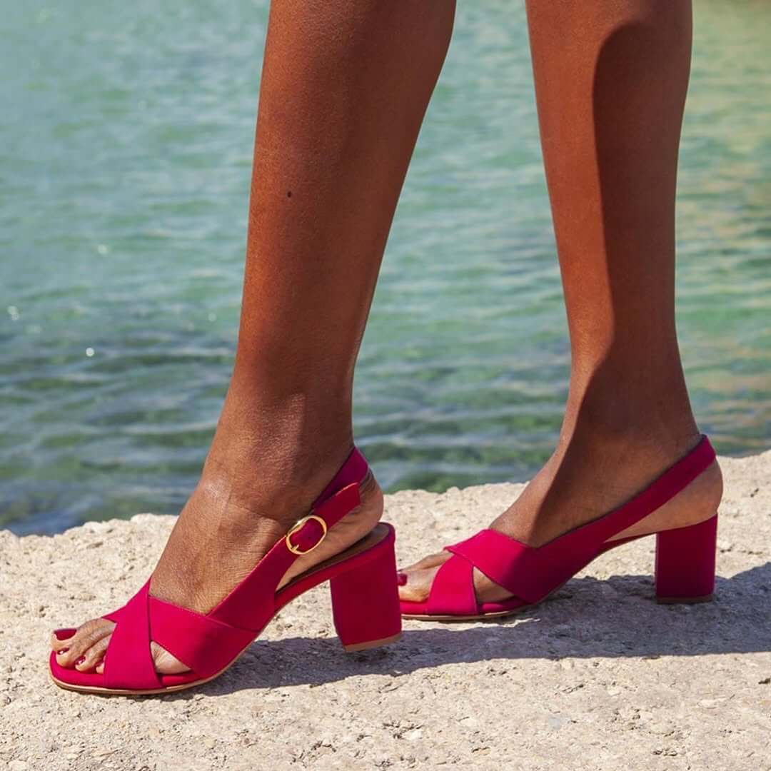Red / US 11