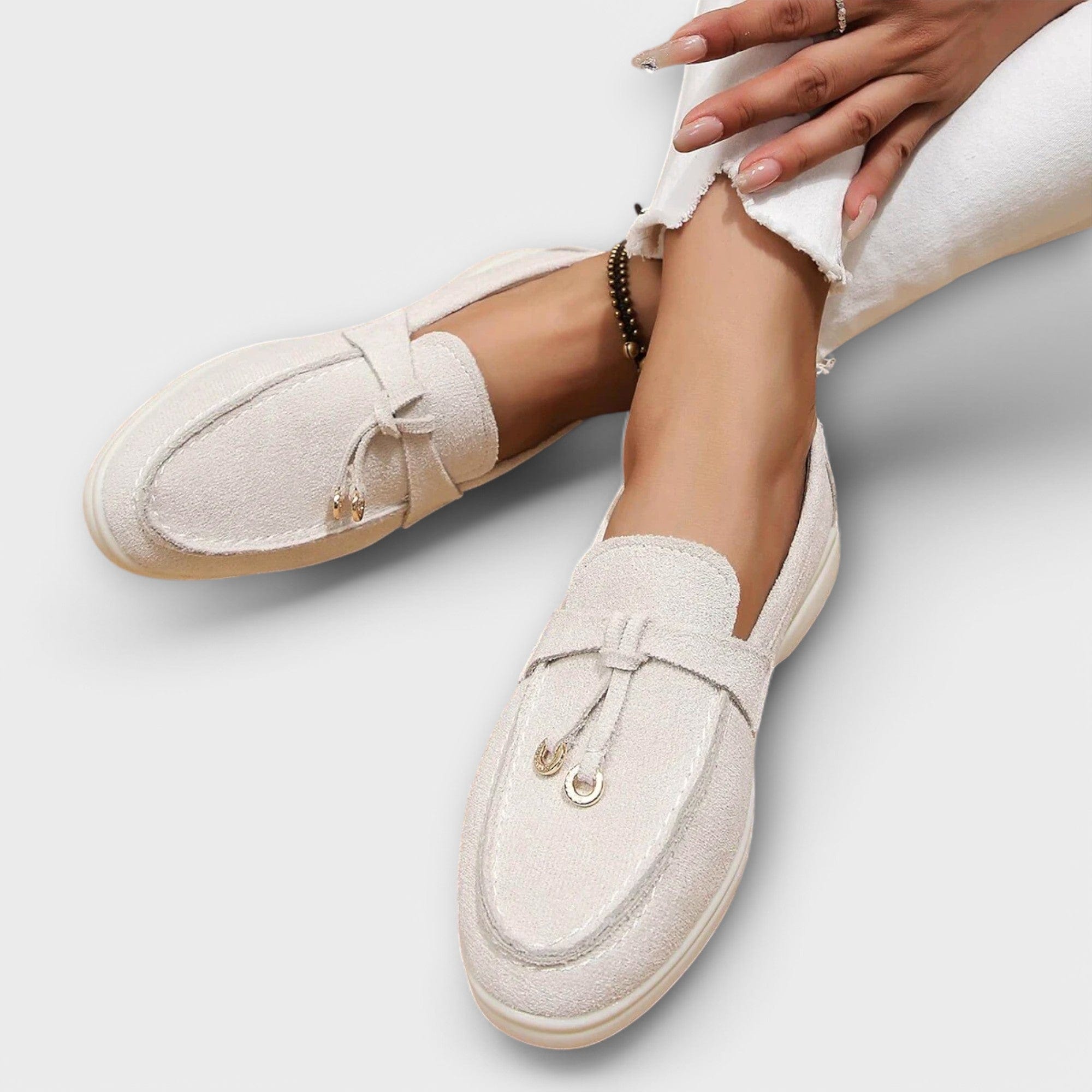 White / 11 US | 42 EU